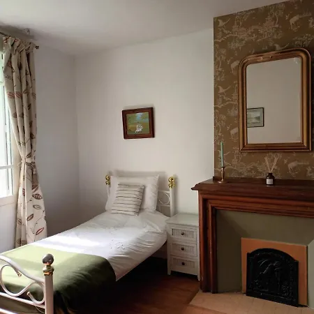 Bed & Breakfast La Maison Famille *