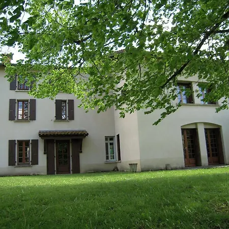 Bed and Breakfast La Maison Famille 3*