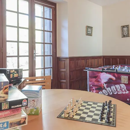 La Maison Famille Bed and Breakfast